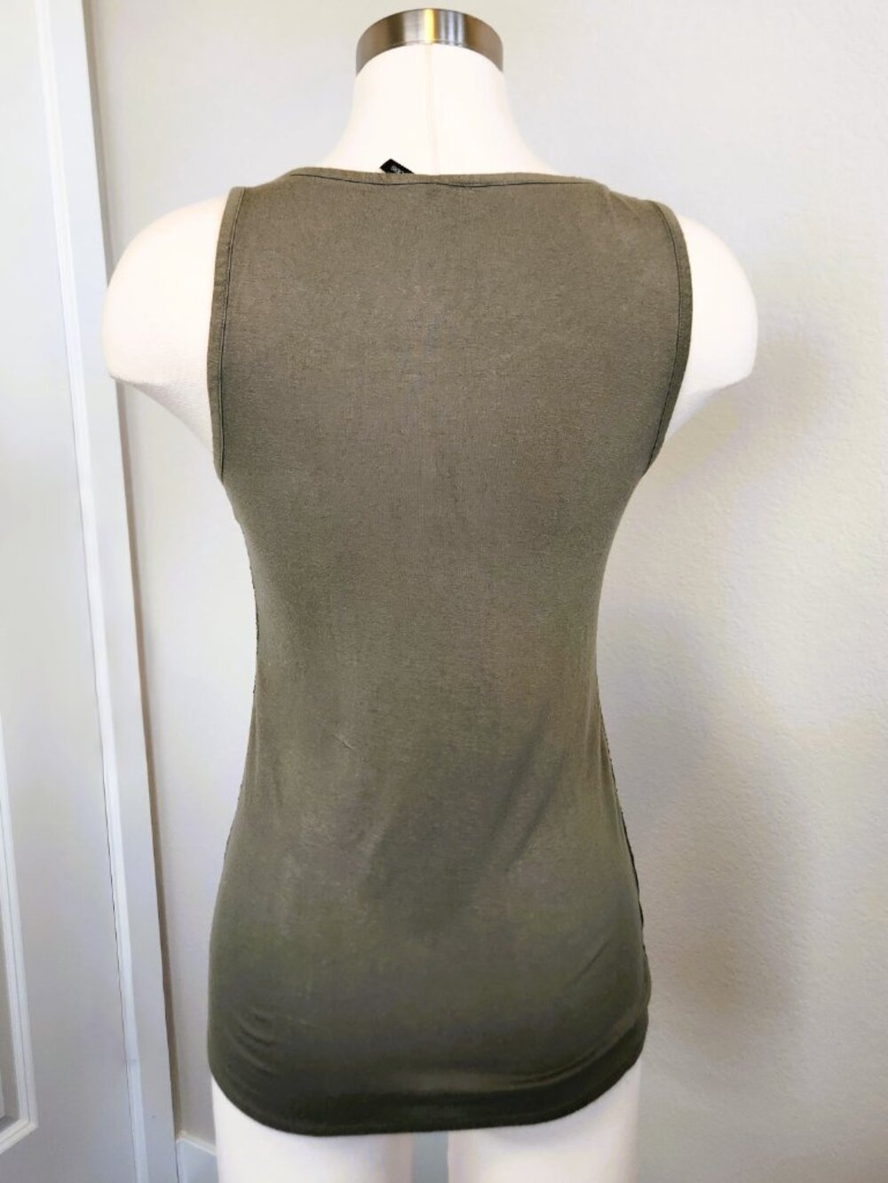 Maurices Sequined Tank Top Women's Size Medium - Picture 3 of 8